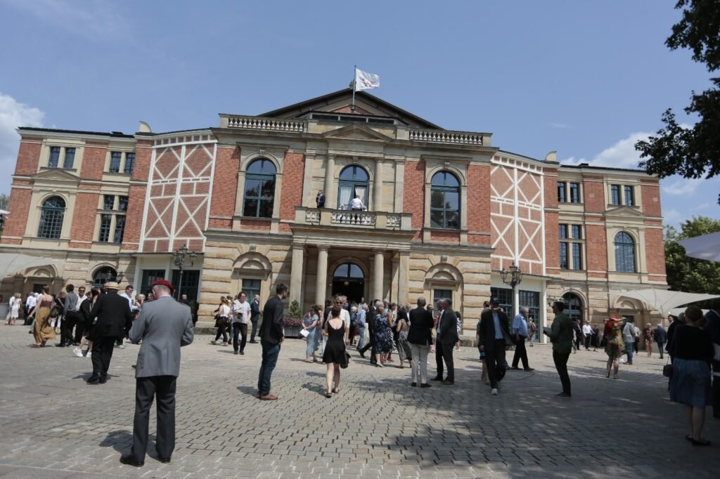 Almanya’nın üst düzey yöneticileri Bayreuth Festivali’nin 150. yılında buluştu