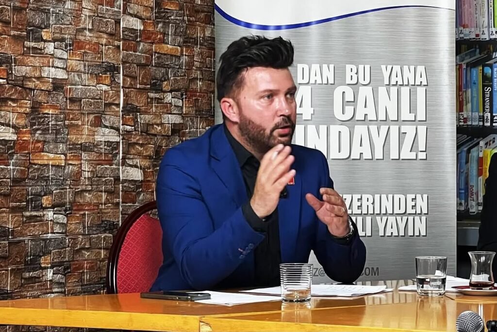 CHP Hollanda Birliği’nden toplu istifa: “Mücadelemizi Özgür Özel ile sürdüreceğiz”