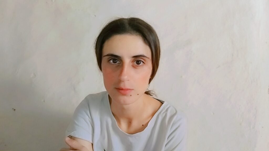 Almanya’da sınır dışı kararı bir aileyi ayırdı, 3 çocuk koruyucu aileye verildi