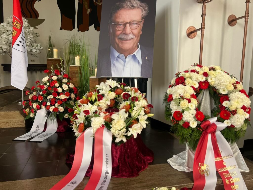 Türk dostu eski Köln Belediye Başkanı Fritz Schramma son yolculuğunda yalnız bırakılmadı