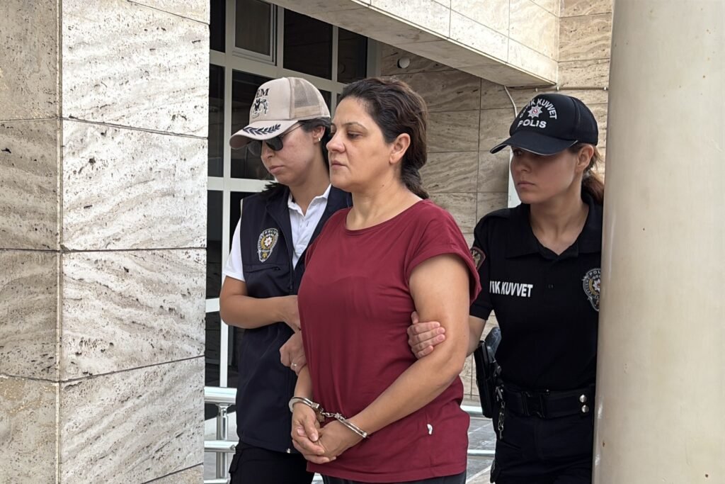 “Cumhurbaşkanına suikast timi” zanlısı Burkay Karatepe’nin ablasıyla yazışmaları ortaya çıktı