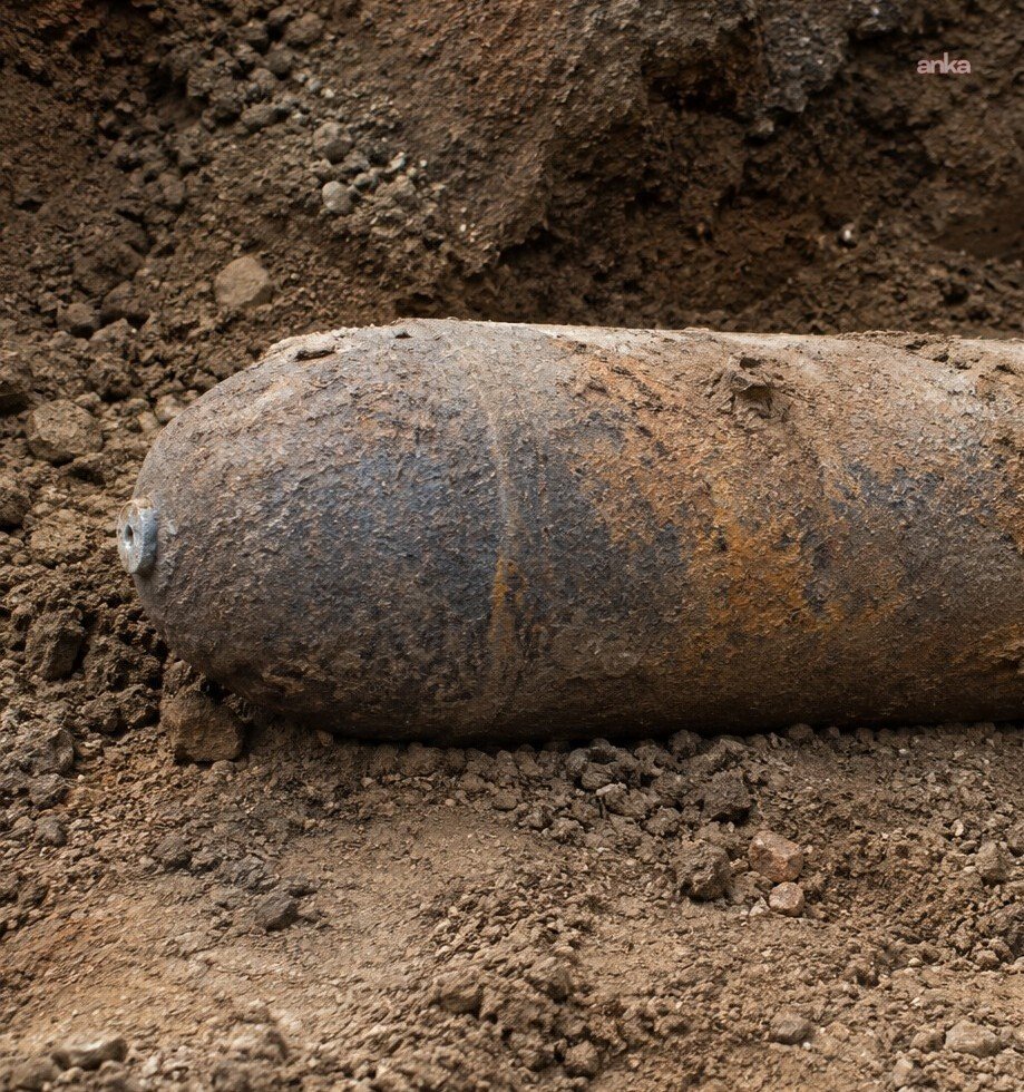 Almanya’nın Köln kentinde 2. Dünya Savaşı’ndan kalma bomba bulundu, RTL yayın merkezi tahliye edildi