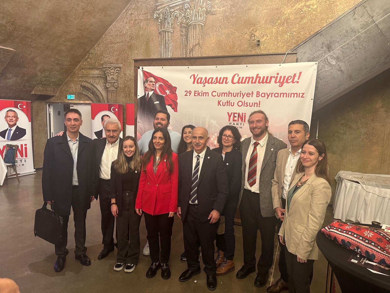 03 Yeni Parti Berlin