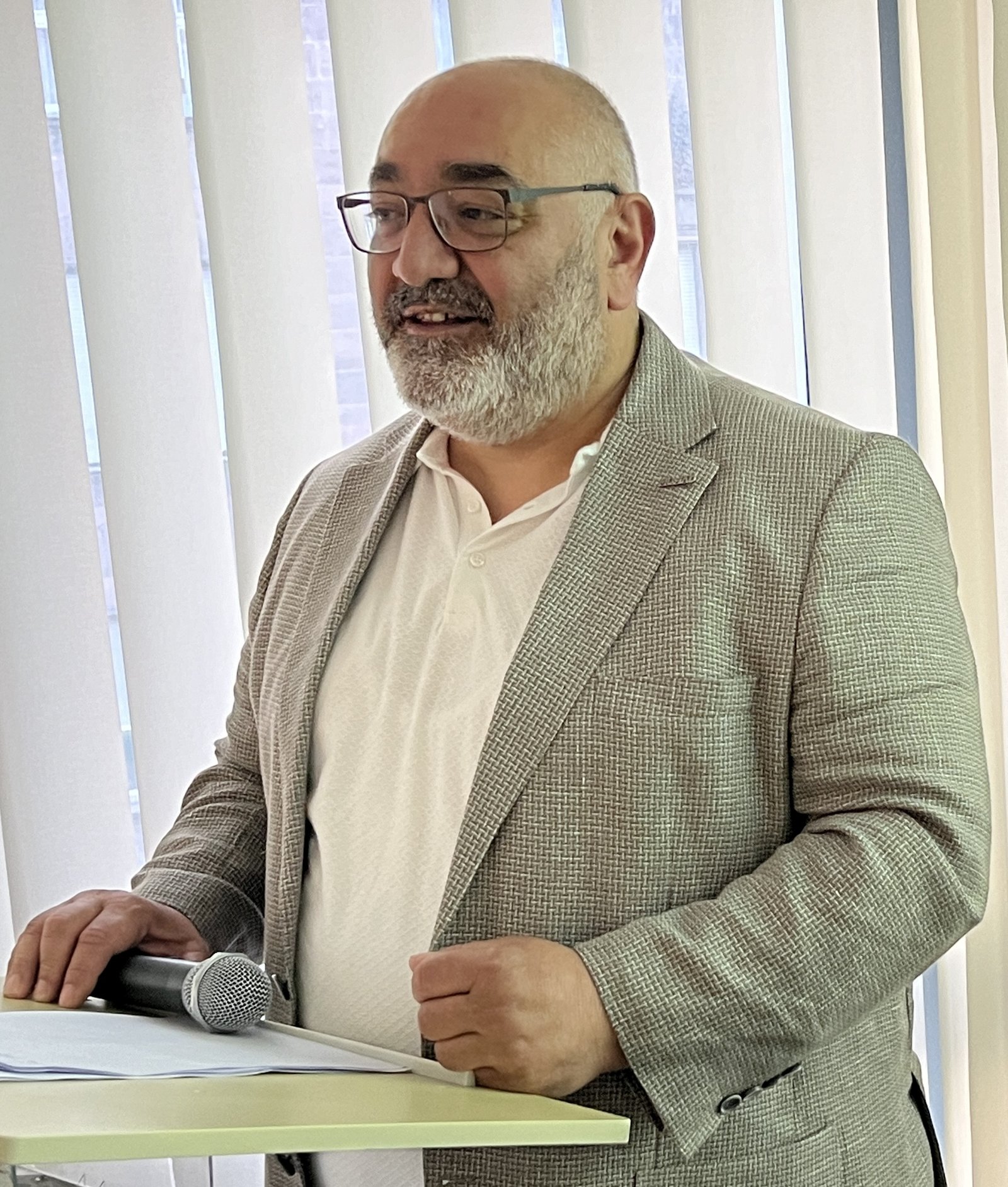 06 Haluk Dokur